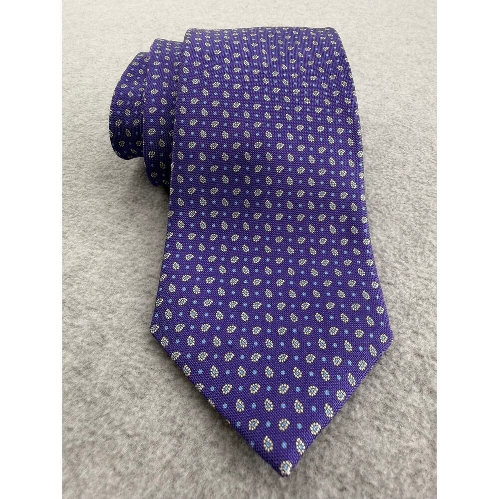 David Donahue Purple 100% Silk Tie Small Paisley Classic Designer Italy 3in